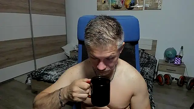 RobbyShawz online show from June 25, 4:45 am