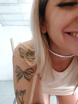 cositarica2555 online show from April 19, 7:16 pm