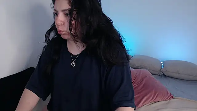 Snapshot of sofix__ chatting on October 5, 12:09 am sofix online show from October 5, 12:09 am