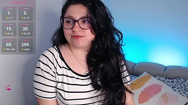 Snapshot of sofix__ chatting on November 18, 6:56 pm sofix online show from November 18, 6:56 pm