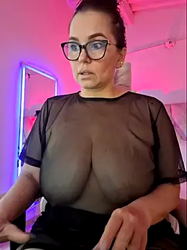 MariaPau 83 online show from April 9, 7:30 pm