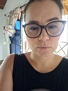 Snapshot of MariaPau_83 chatting on April 30, 5:30 pm MariaPau 83 online show from April 30, 5:30 pm