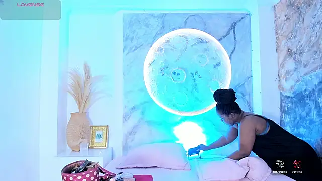 Rianamanson online show from April 11, 3:44 am