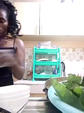 Snapshot of _cutemelania chatting on February 3, 5:24 pm cutemelania online show from February 3, 5:24 pm