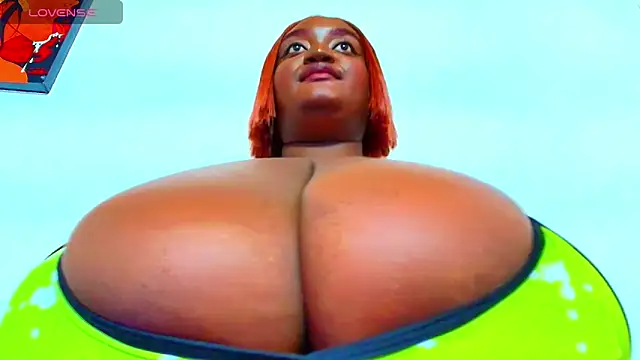 Snapshot of godessQQQ chatting on September 10, 7:03 pm godessQQQ online show from September 10, 7:03 pm