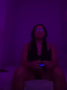 Snapshot of robinlyn chatting on February 2, 10:24 am robinlyn online show from February 2, 10:24 am