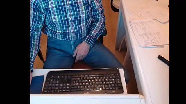 Snapshot of dutchpornking chatting on January 22, 4:55 pm dutchpornking online show from January 22, 4:55 pm