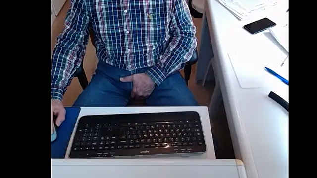 Snapshot of dutchpornking chatting on January 27, 1:19 pm dutchpornking online show from January 27, 1:19 pm