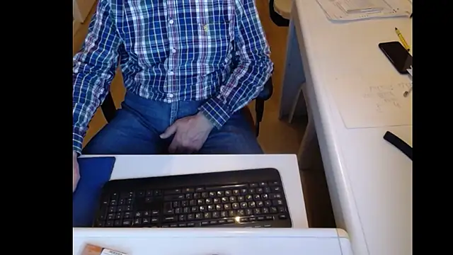 Snapshot of dutchpornking chatting on January 27, 7:13 pm dutchpornking online show from January 27, 7:13 pm