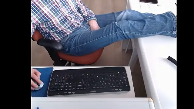 Snapshot of dutchpornking chatting on January 30, 1:21 pm dutchpornking online show from January 30, 1:21 pm
