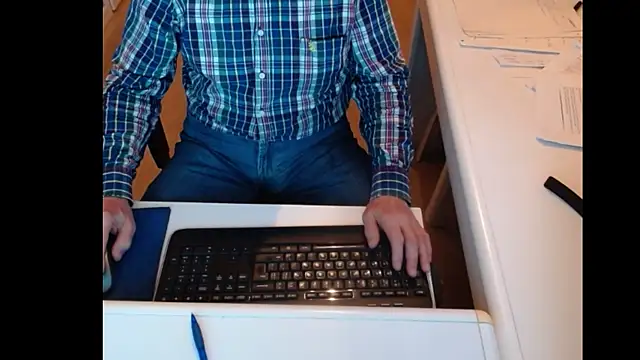Snapshot of dutchpornking chatting on January 31, 6:57 pm dutchpornking online show from January 31, 6:57 pm