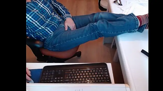 Snapshot of dutchpornking chatting on February 10, 1:22 pm dutchpornking online show from February 10, 1:22 pm