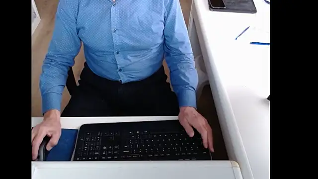 dutchpornking online show from November 10, 7:40 am