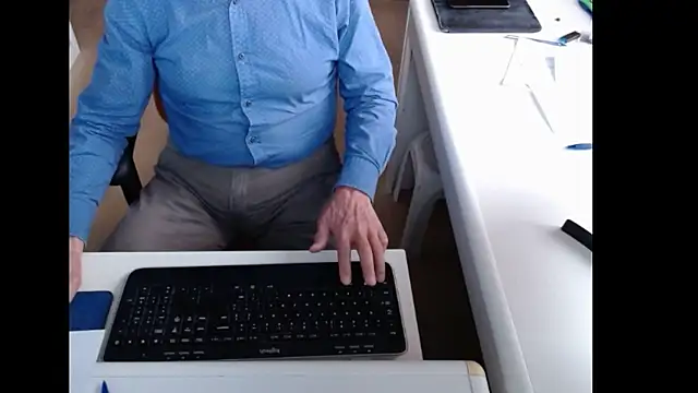 dutchpornking online show from December 4, 8:34 am