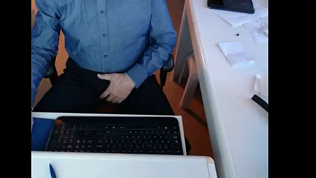 dutchpornking online show from January 6, 7:45 am