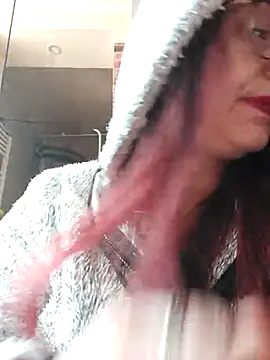 Chriss Tinaa online show from February 17, 8:52 am