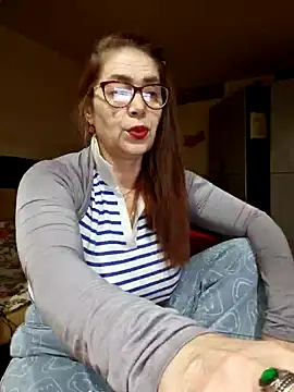 Chriss Tinaa online show from March 25, 3:01 am