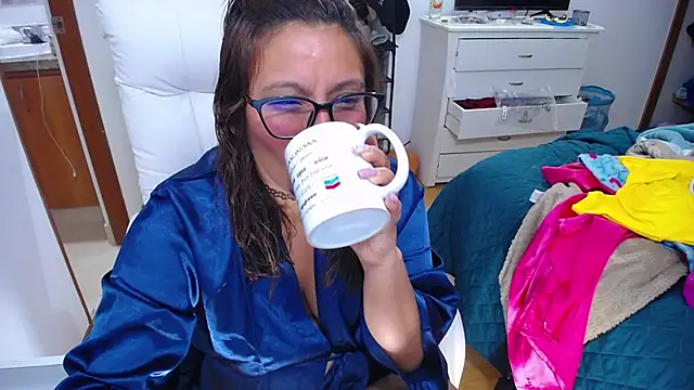 Snapshot of mondirty70 chatting on September 12, 12:55 am mondirty70 online show from September 12, 12:55 am