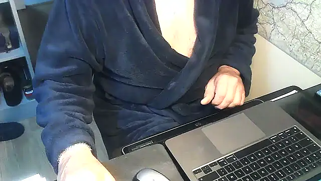 Snapshot of DUDURA@xh chatting on November 21, 7:29 am DUDURAxh online show from November 21, 7:29 am