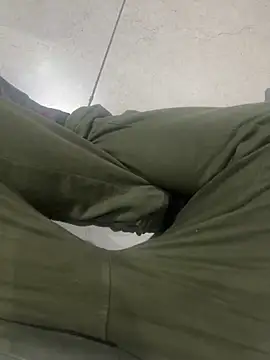 Snapshot of luciferdxm5 chatting on February 16, 4:20 am luciferdxm5 online show from February 16, 4:20 am