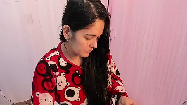 Snapshot of miss_alhy chatting on December 13, 10:41 am miss alhy online show from December 13, 10:41 am