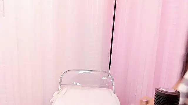 Snapshot of miss_alhy chatting on December 20, 3:42 pm miss alhy online show from December 20, 3:42 pm