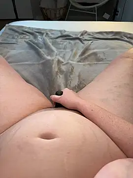 bigirl1979 online show from January 13, 2:32 pm