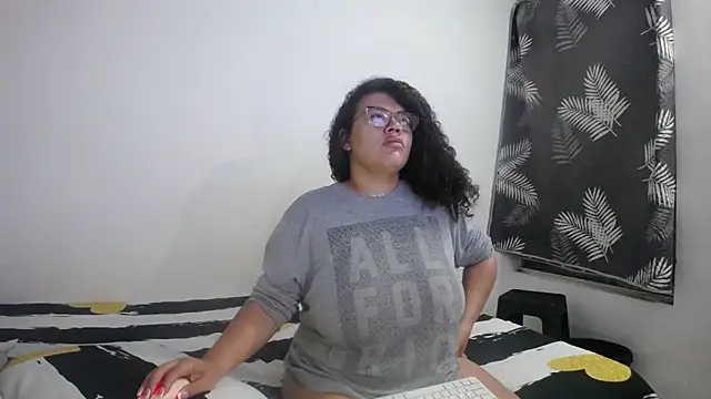 mabigomez00 online show from March 24, 9:25 am