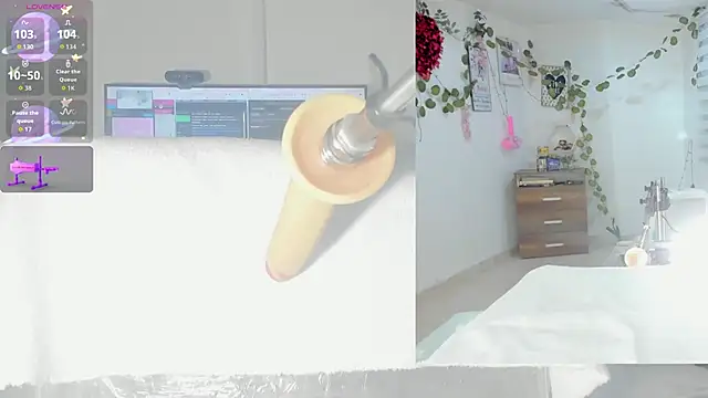 sofi velez online show from December 15, 5:06 pm