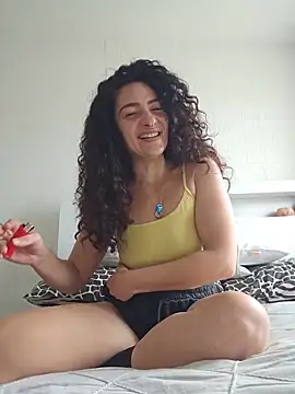 Snapshot of YourGirlNextDoor69 chatting on June 20, 11:35 am YourGirlNextDoor69 online show from June 20, 11:35 am
