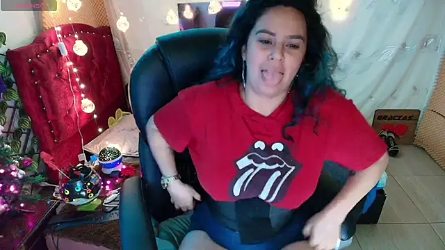 Snapshot of elektra_32 chatting on December 23, 6:22 am elektra 32 online show from December 23, 6:22 am