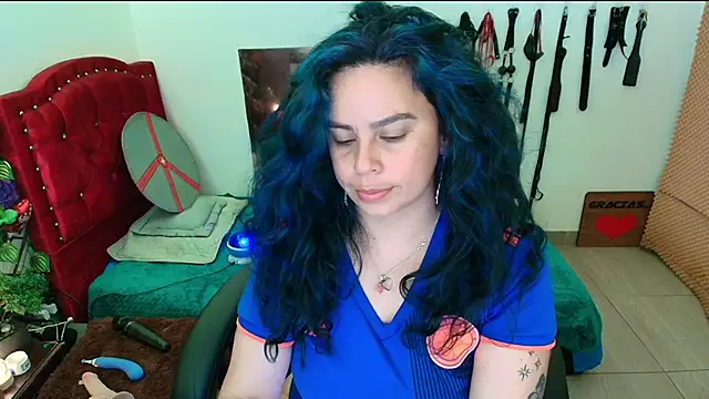 Snapshot of elektra_32 chatting on February 18, 4:37 am elektra 32 online show from February 18, 4:37 am