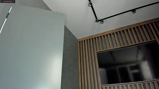 Kimmy sunn online show from April 18, 6:45 pm