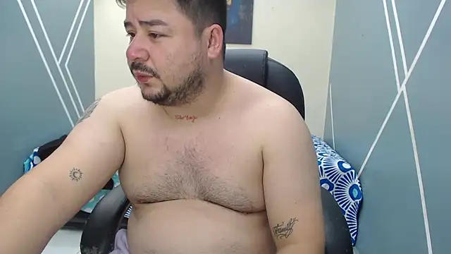 Snapshot of oso_dirty_ chatting on March 22, 5:41 pm oso dirty  online show from March 22, 5:41 pm