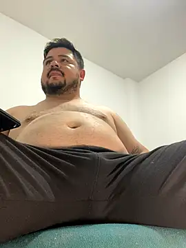 Snapshot of oso_dirty_ chatting on November 20, 6:18 pm oso dirty online show from November 20, 6:18 pm