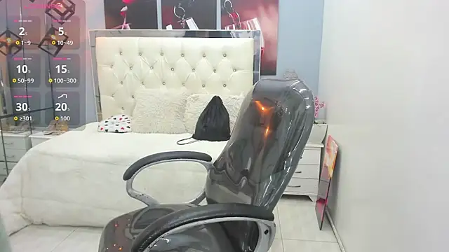 Snapshot of oso_dirty_ chatting on December 22, 5:32 pm oso dirty online show from December 22, 5:32 pm