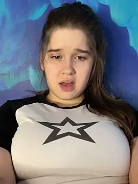 Snapshot of HornyGirlH chatting on December 15, 9:56 am HornyGirlH online show from December 15, 9:56 am