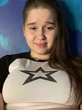 Snapshot of HornyGirlH chatting on January 2, 12:13 am HornyGirlH online show from January 2, 12:13 am