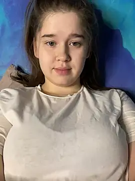 Snapshot of HornyGirlH chatting on January 12, 4:10 am HornyGirlH online show from January 12, 4:10 am