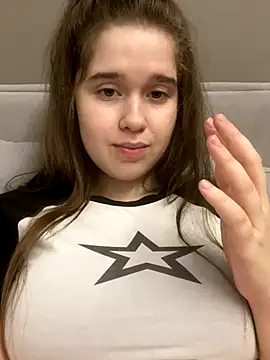 HornyGirlH online show from November 17, 11:32 pm