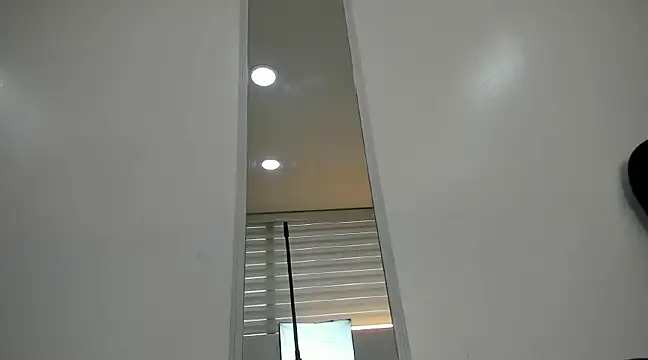 Snapshot of moxa_hot chatting on December 13, 2:05 pm moxa hot online show from December 13, 2:05 pm