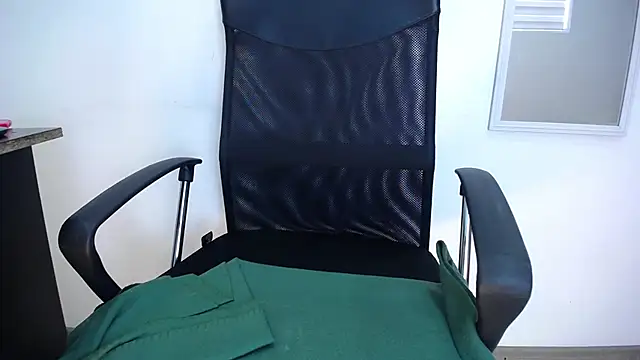 Snapshot of moxa_hot chatting on January 14, 4:40 pm moxa hot online show from January 14, 4:40 pm