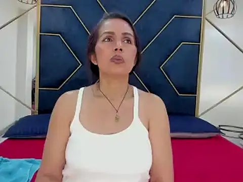 Snapshot of moxa_hot chatting on March 1, 2:44 pm moxa hot online show from March 1, 2:44 pm