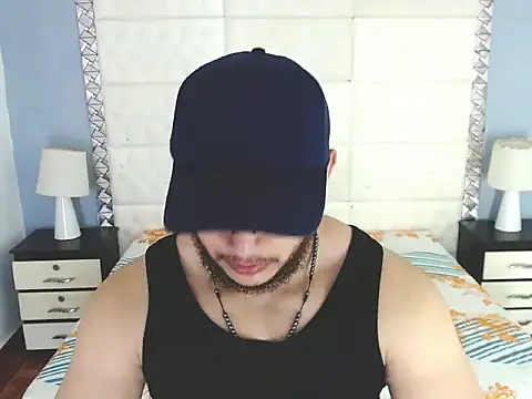 WilliamJhons online show from March 14, 9:21 pm