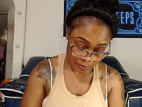 alexiaao9 online show from May 10, 6:24 pm