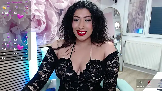 elettra love online show from October 18, 11:44 am