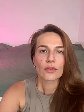 Snapshot of BritneyHall chatting on February 25, 10:03 am BritneyHall online show from February 25, 10:03 am