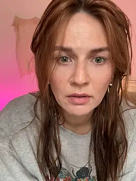 Snapshot of BritneyHall chatting on March 2, 8:43 am BritneyHall online show from March 2, 8:43 am