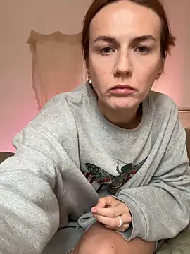 Snapshot of BritneyHall chatting on March 3, 9:15 am BritneyHall online show from March 3, 9:15 am