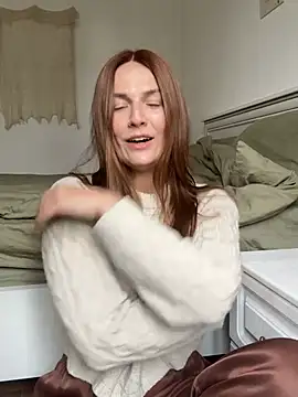 BritneyHall online show from April 15, 10:00 am